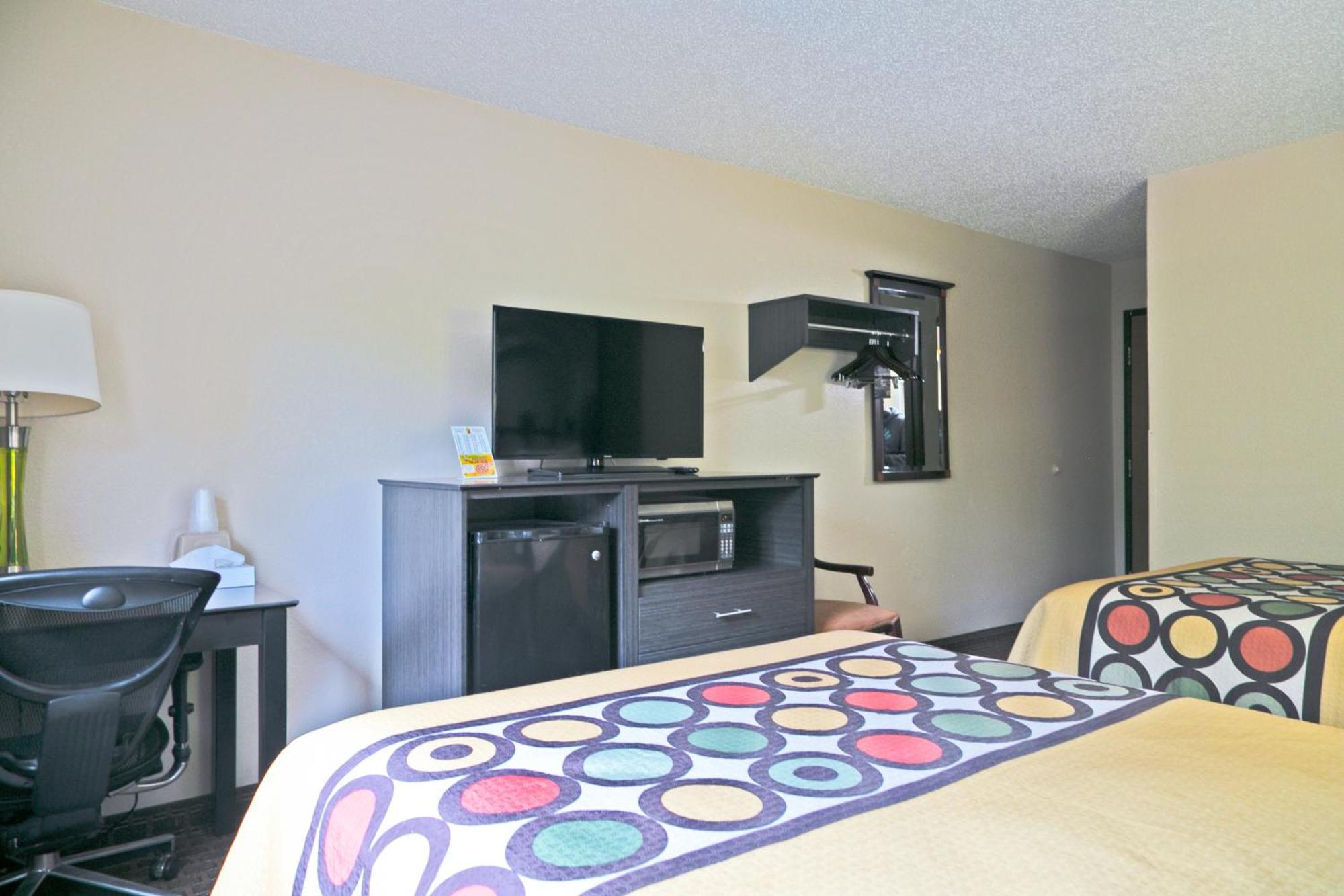 Super 8 By Wyndham Augusta Ft Eisenhower Area Exterior foto